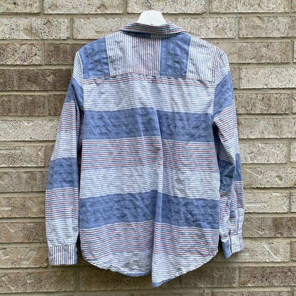 Universal Thread Button Down - Picture 5 of 9